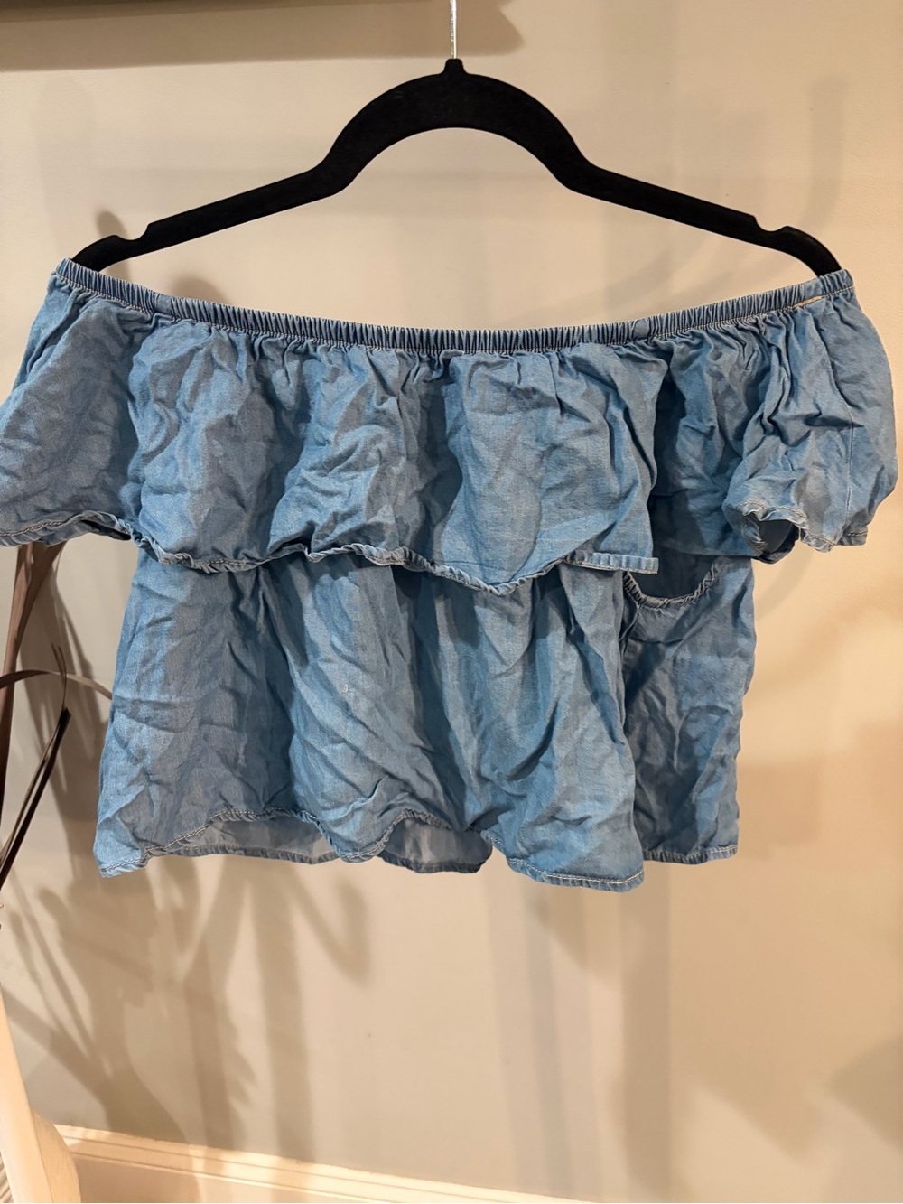 Haute Monde Light Blue Off-Shoulder Ruffle Crop Top size small